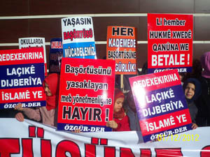 Tatvan'da Başörtüsü Yasağı Tel'in Edildi