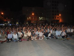 Diyarbakırlılar “Filistin İçin Dua Nöbeti”nde