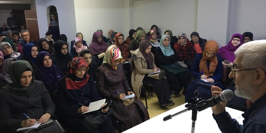 "Tevazudan Kibre, Kanaatten Gösterişe Evrilen Kimlikler"