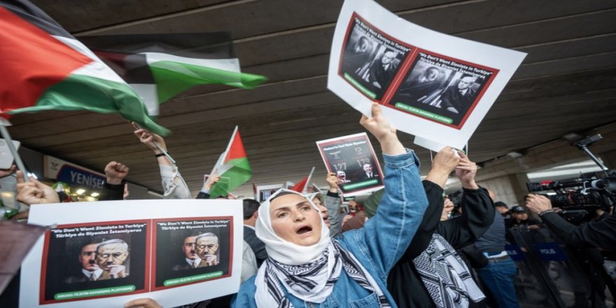 “Soykırım destekçisi katil Nazi Ankara’dan defol!”