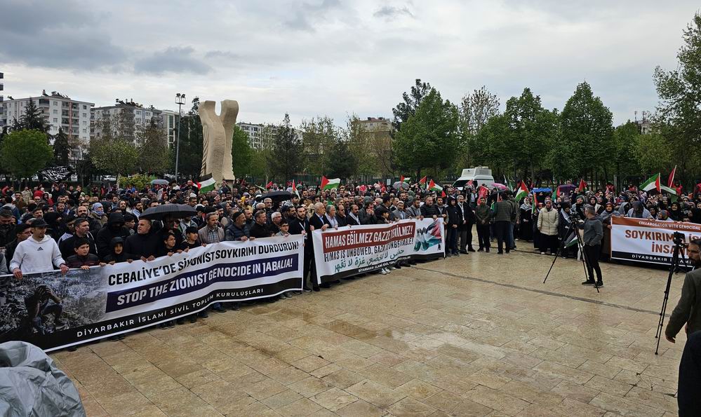 Diyarbakır'da siyonist çetenin katliamları telin edildi