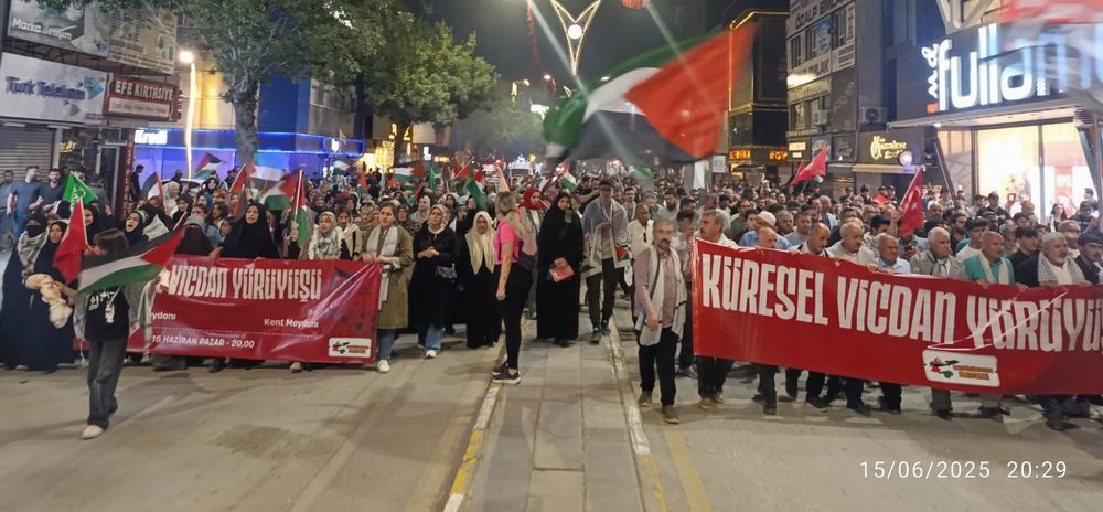 Van’da Gazze’ye destek yürüyüşü düzenlendi