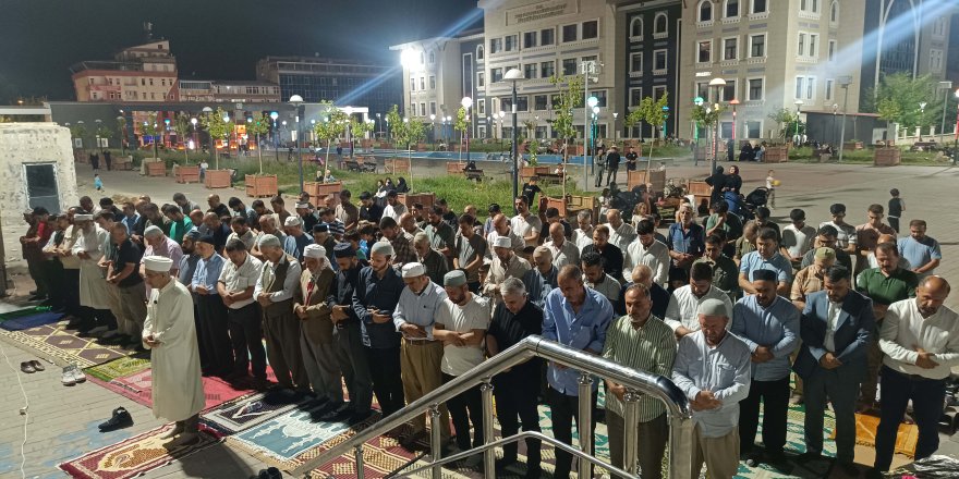 Muş’ta Gazze için "seccadeni al gel" etkinliği düzenlendi