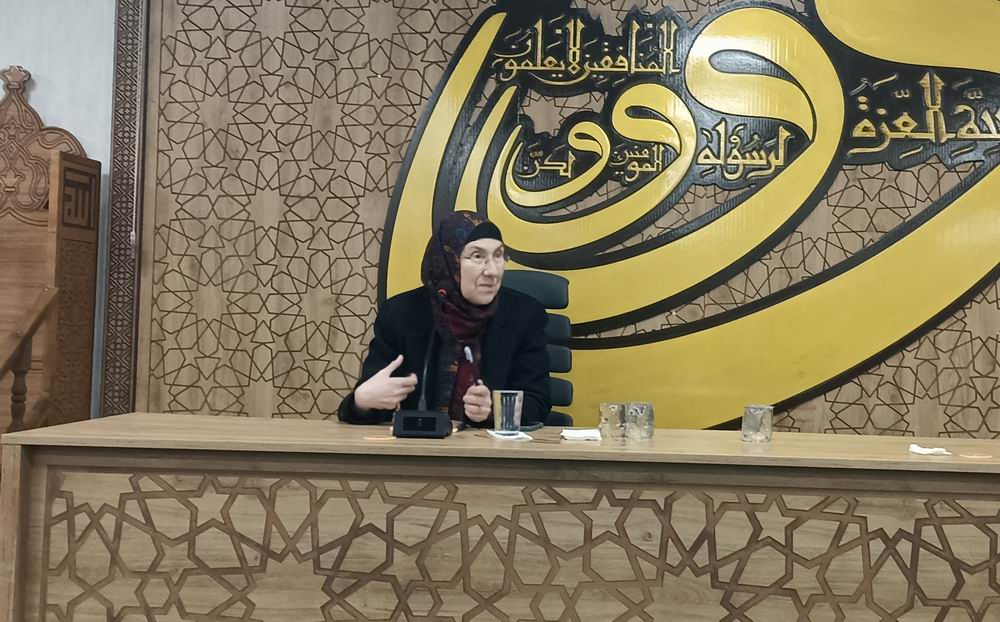 Diyarbakır'da “Gençlik ve Anlam Krizi” konferansı düzenlendi