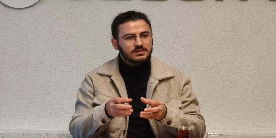 Özgür-Der Gençliği "Modern Dünyanın Kökenleri" kitabını değerlendirdi