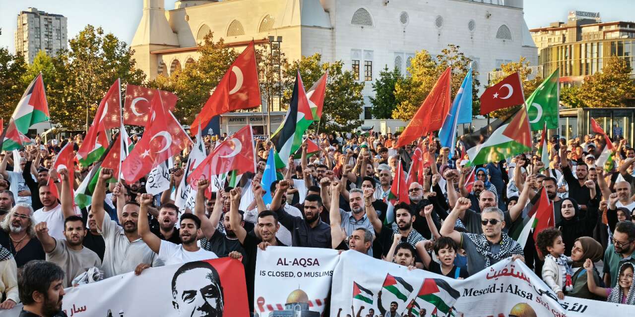 Filistin Konvoyu İstanbul'da ağırlandı
